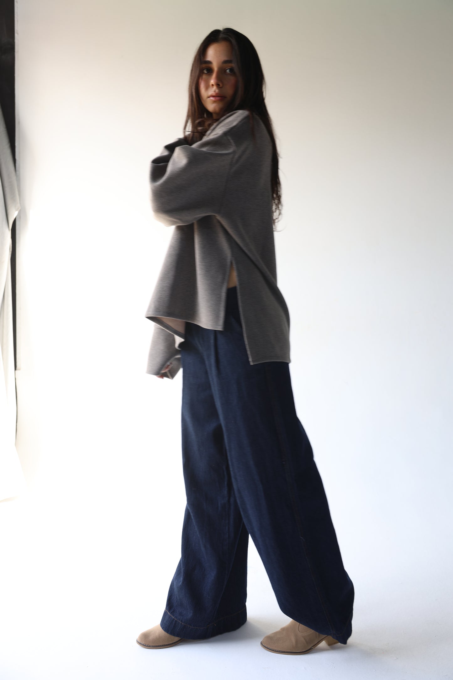 Luna - Greyish Brown Oversize Pullover