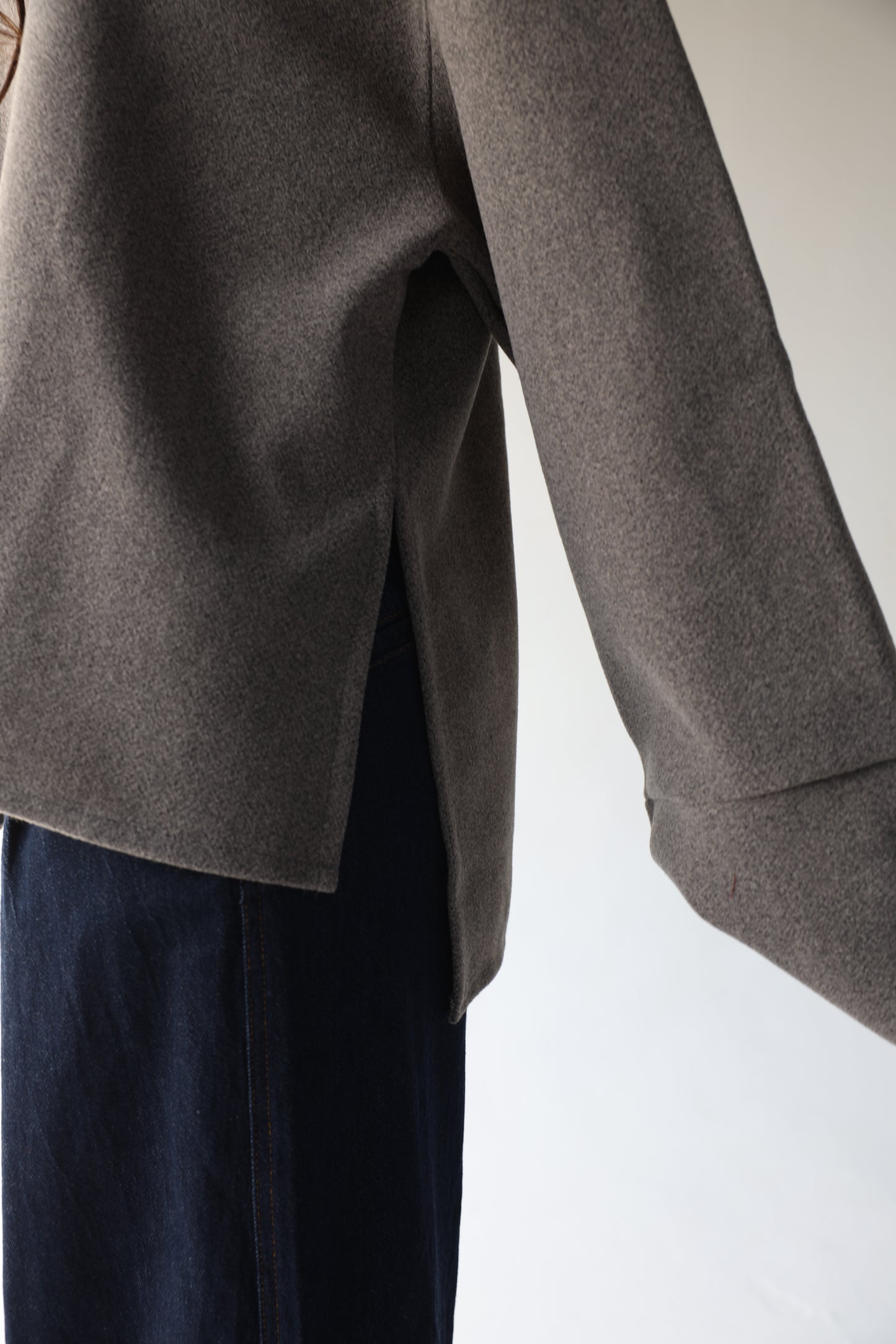 Luna - Greyish Brown Oversize Pullover