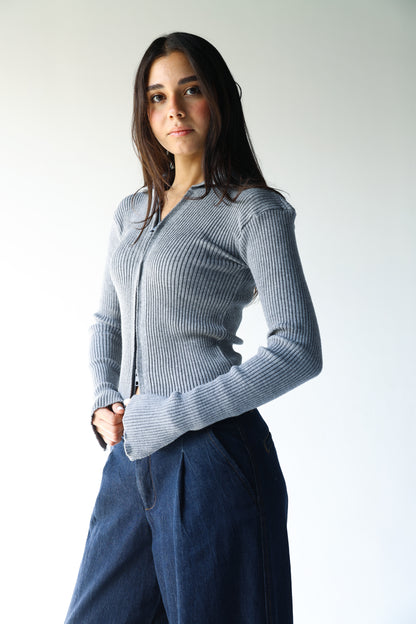 Grey knit pullover with zippers
