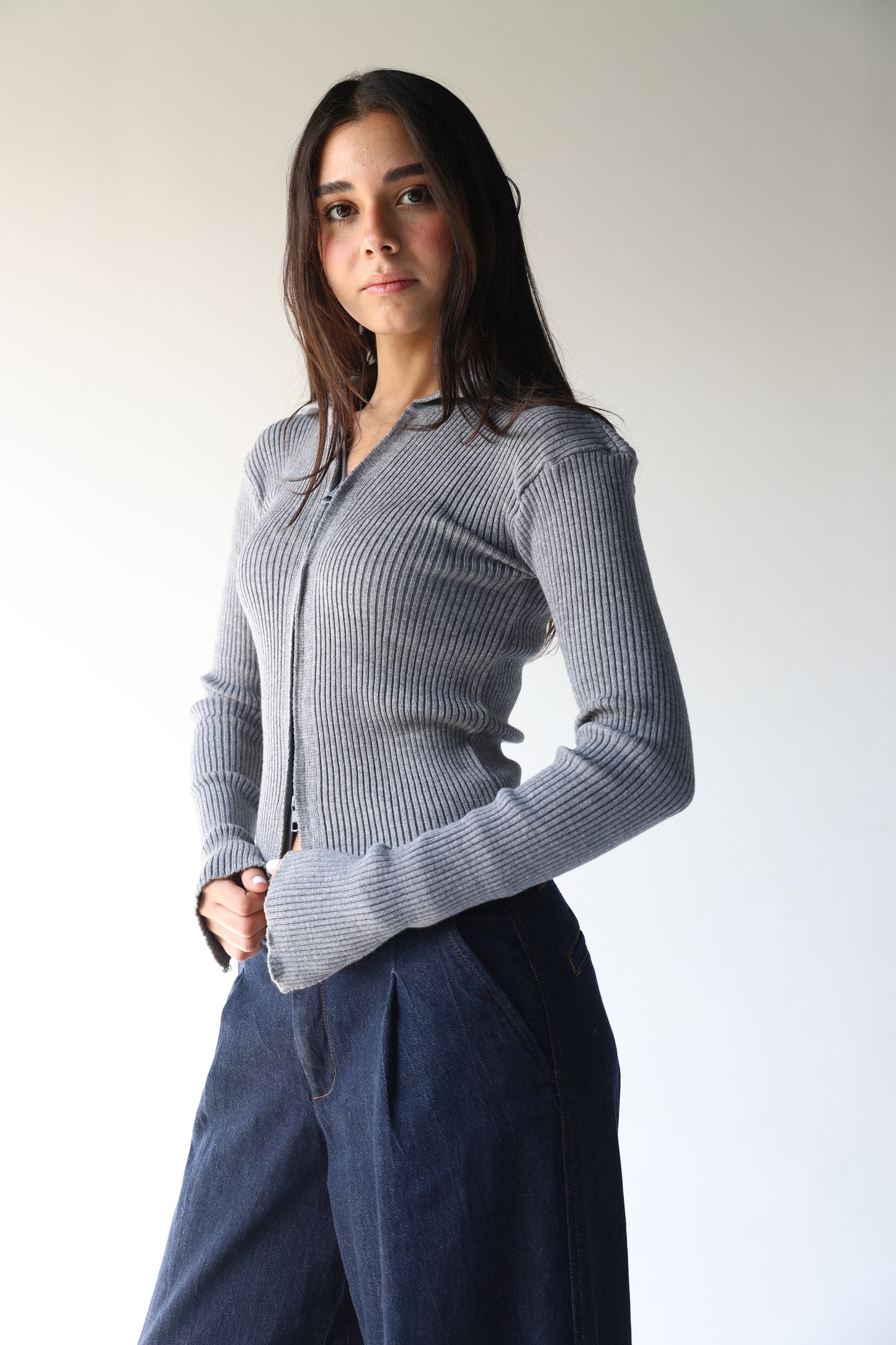 Grey knit pullover with zippers
